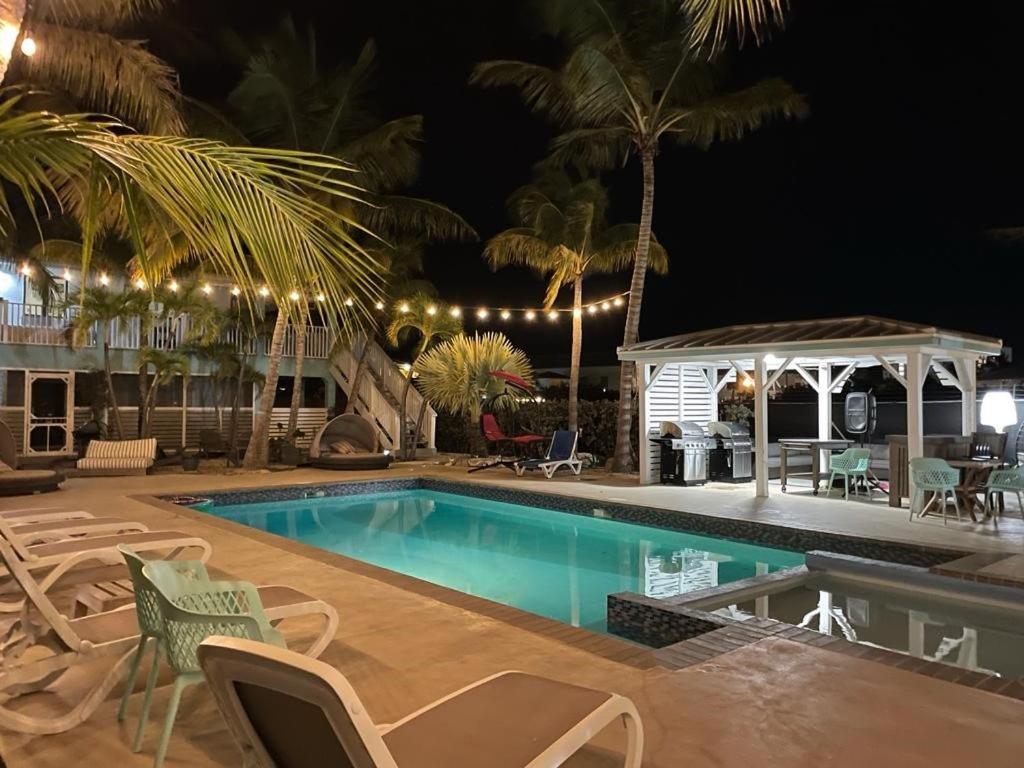 Island Club Turks & Grace Bay Place Exterior foto